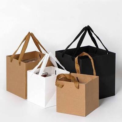 คุณภาพ 350gsm Cardboard Brown Paper Gift Bags Packaging OEM โรงงาน